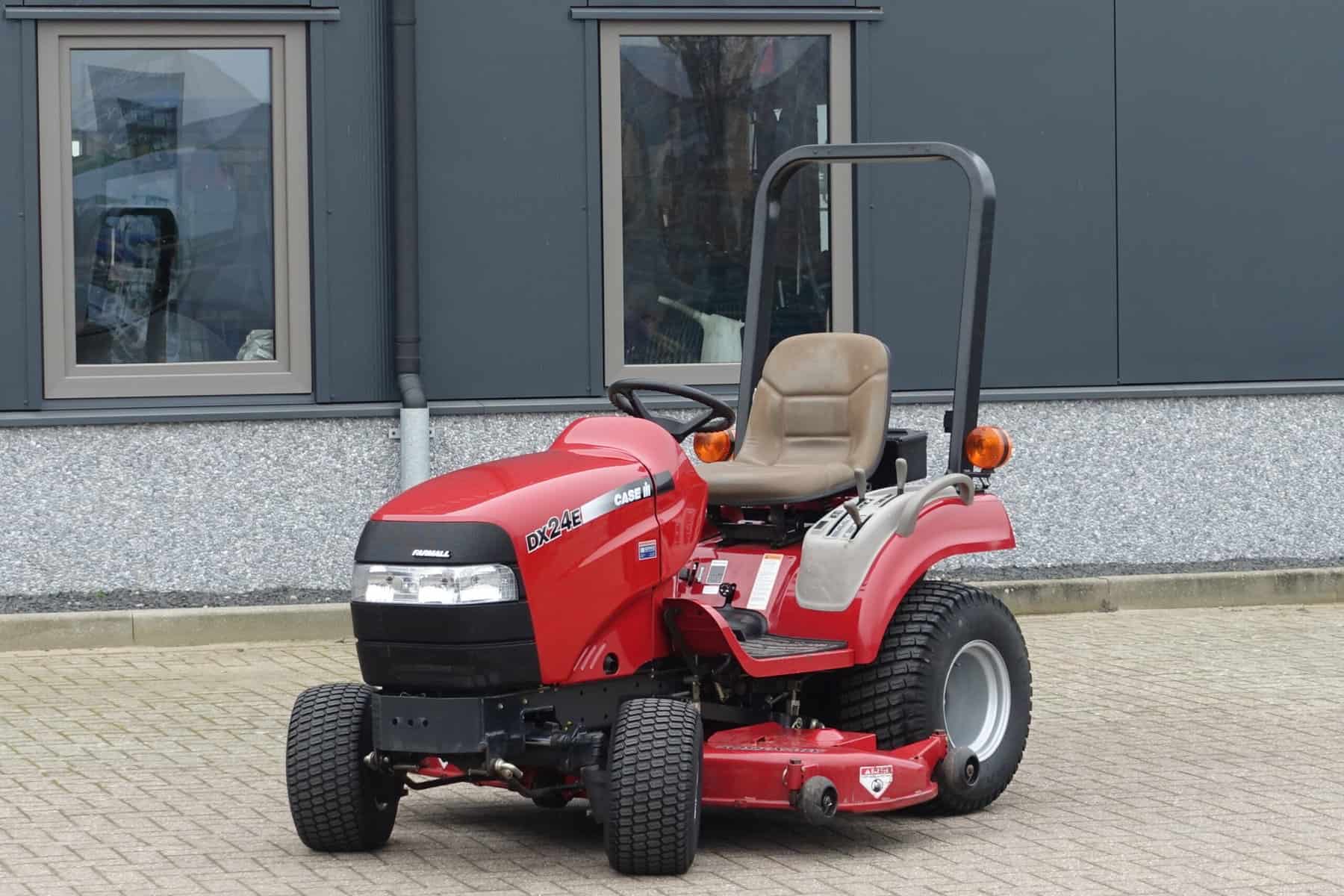Case DX24E 4wd HST