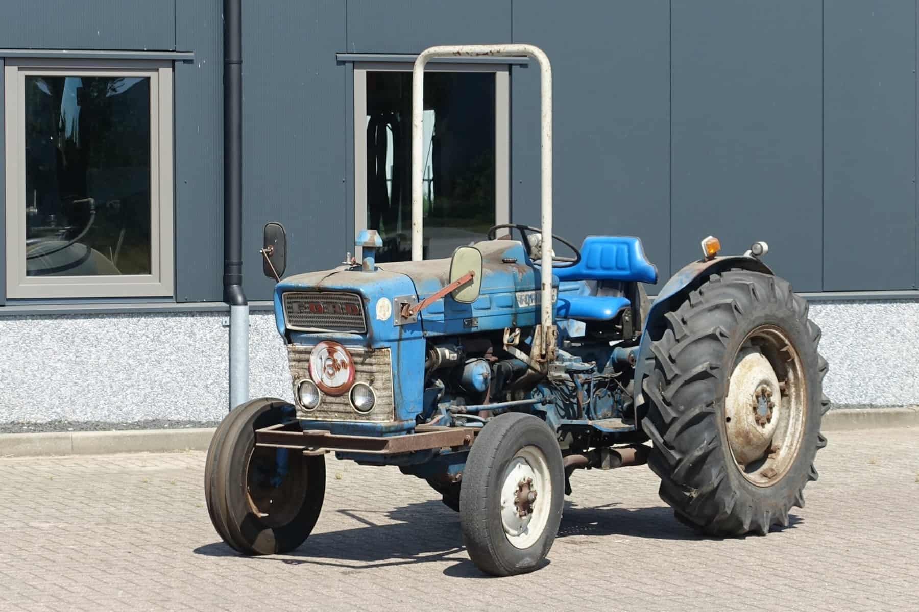 Ford 2000 2wd