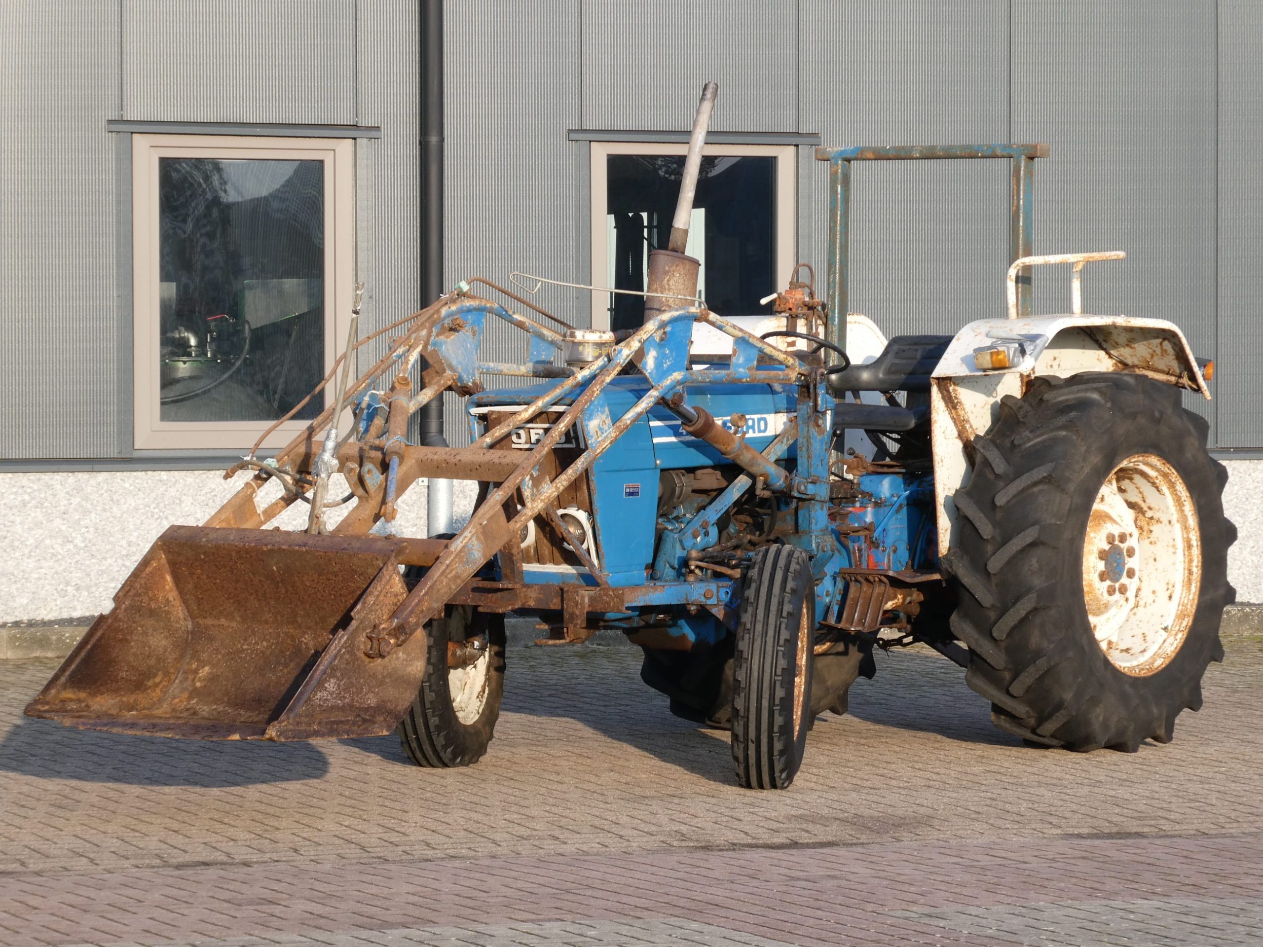 Ford 4100 2wd