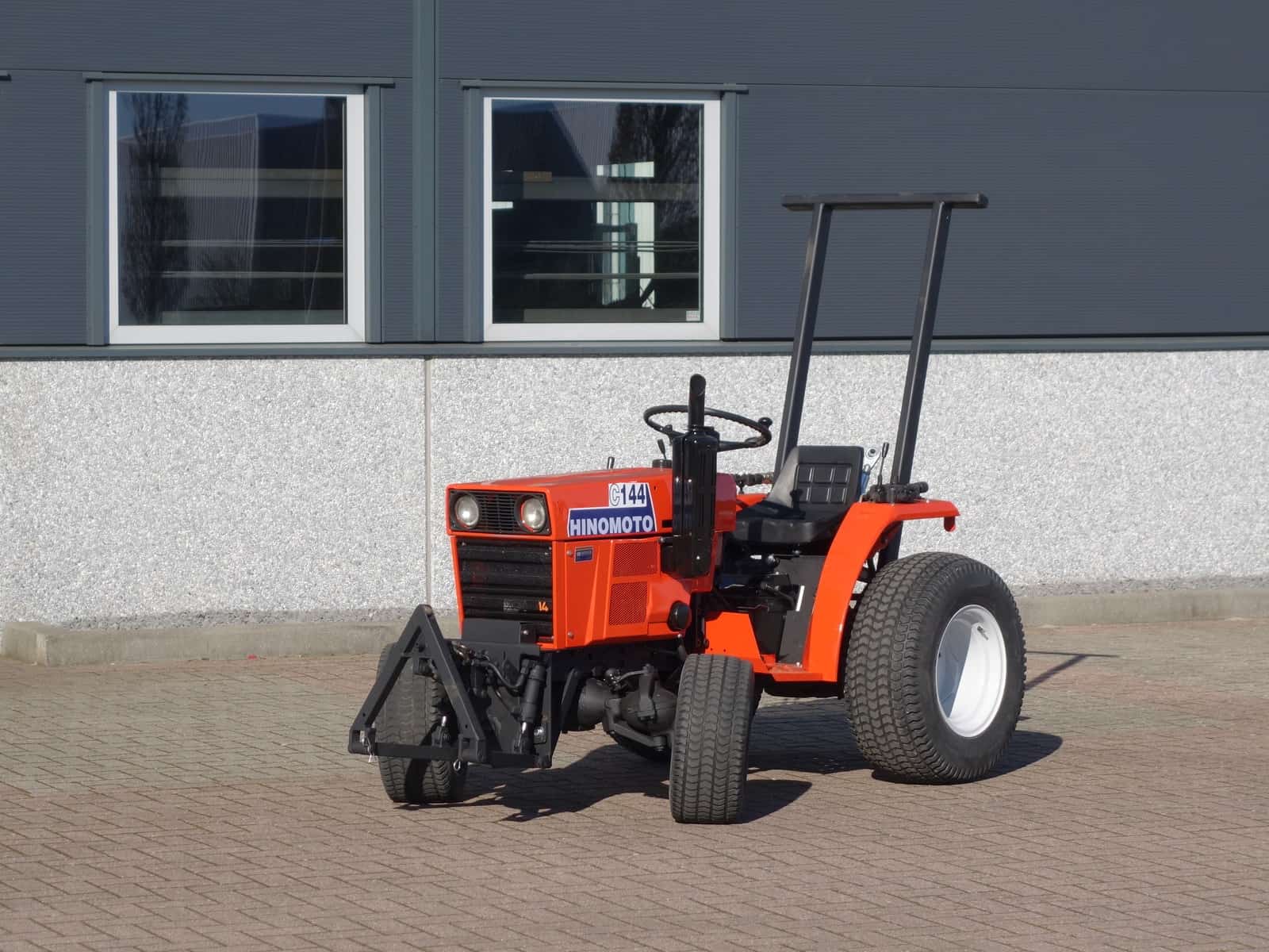 Hinomoto C144 4wd