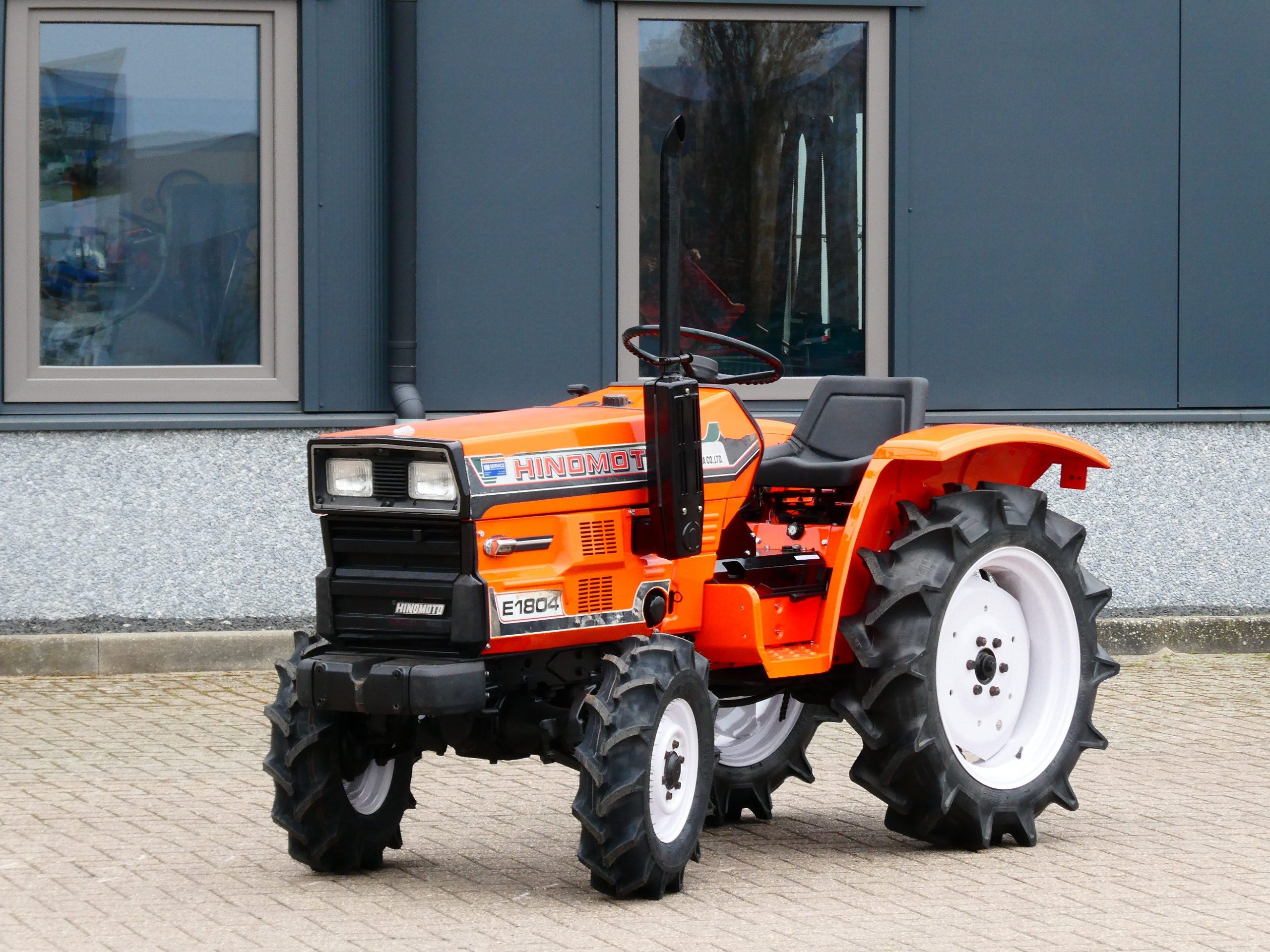 Hinomoto E1804 4wd