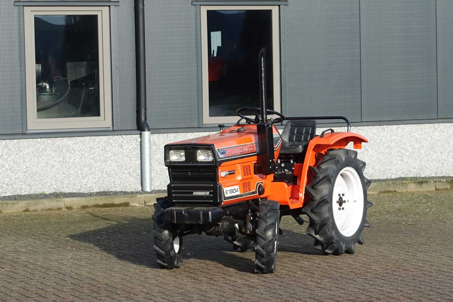 Hinomoto E1804 4wd