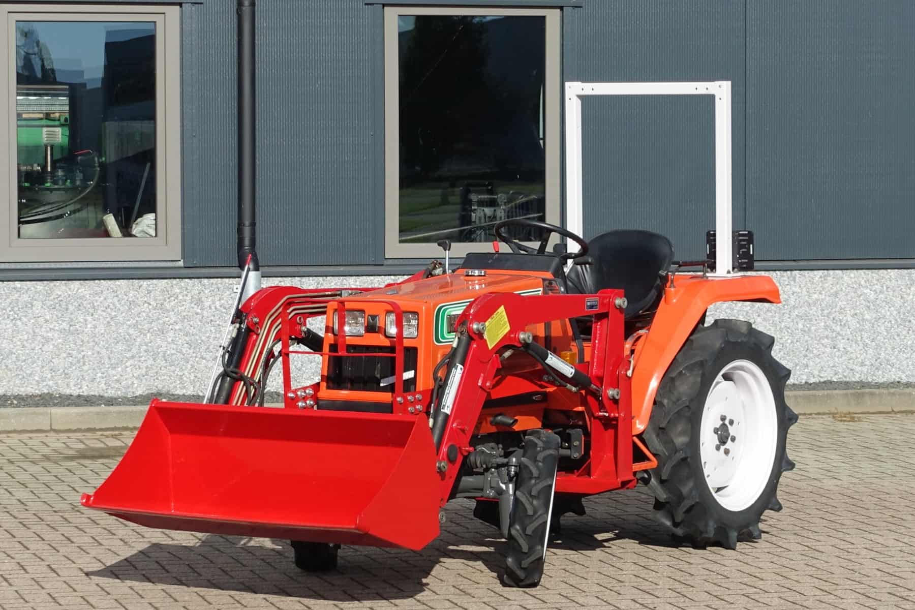Hinomoto N189 4wd