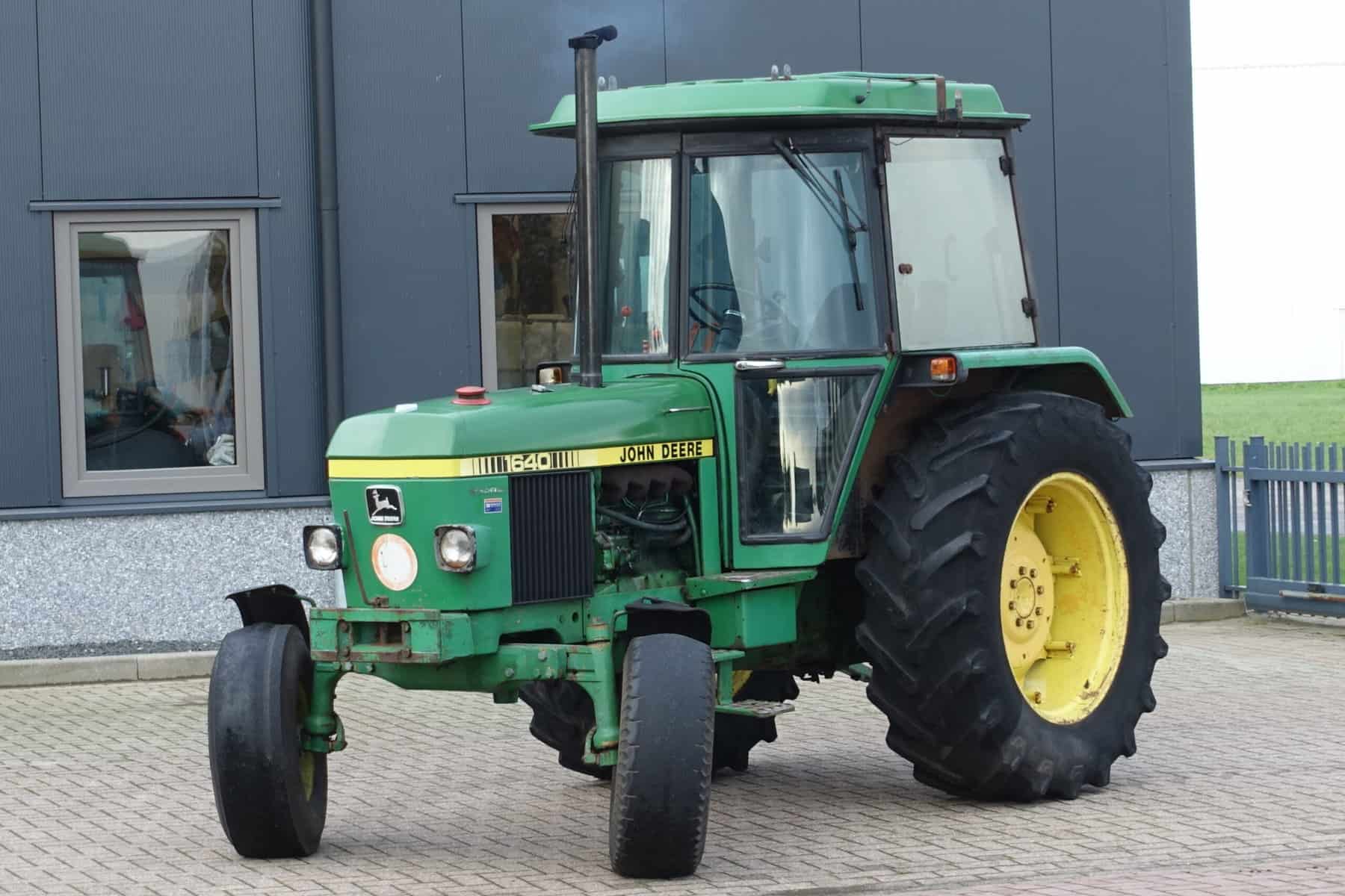 John Deere 1640 2wd