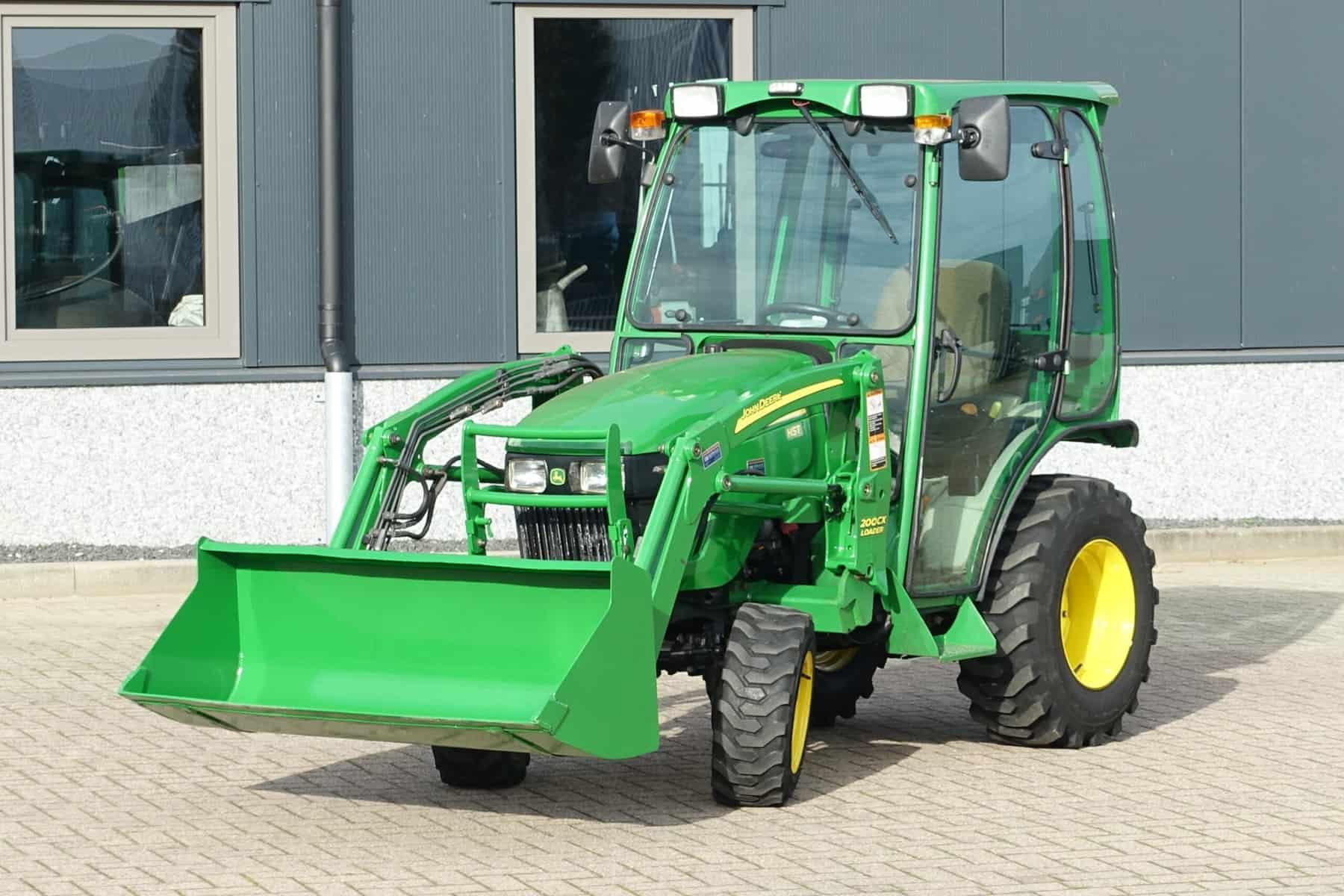 John Deere 2320 4wd HST