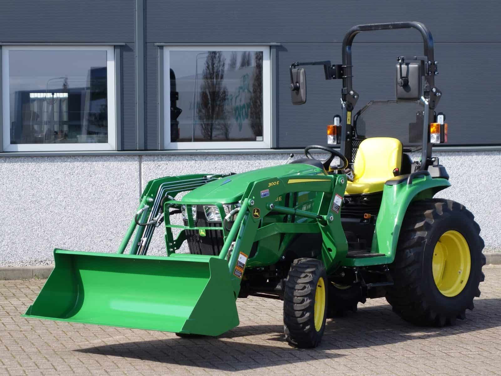 John Deere 3038E 4wd HST