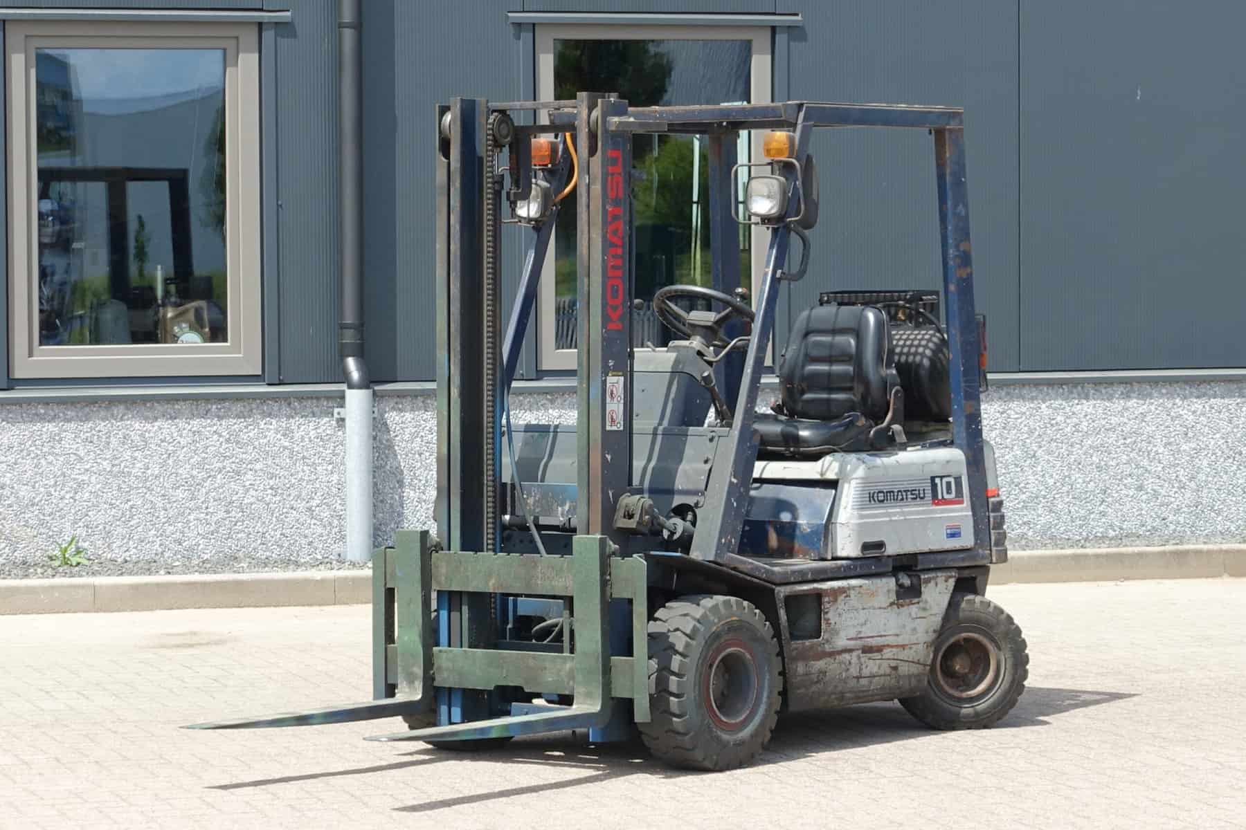 Komatsu G10