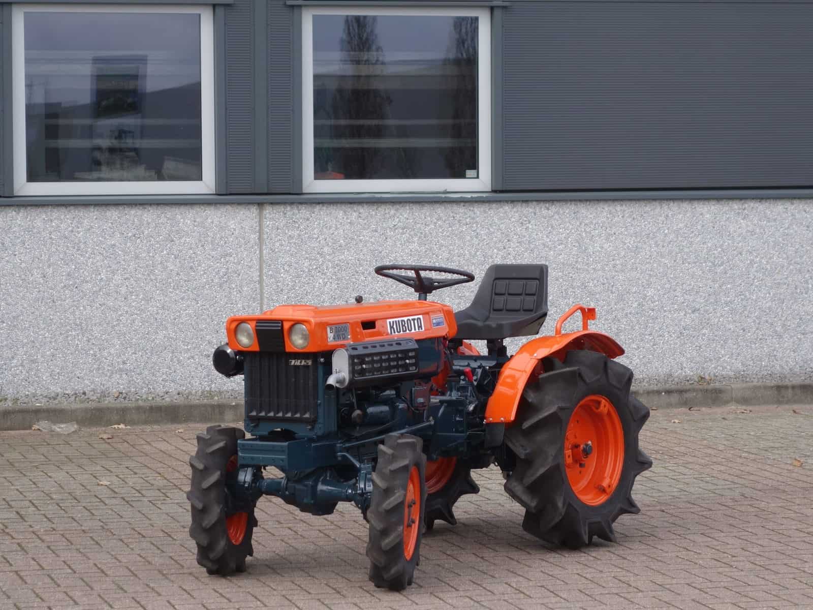 Kubota B7000 4wd