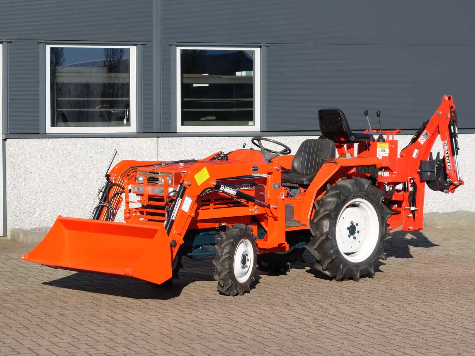 Kubota L1-205 4wd