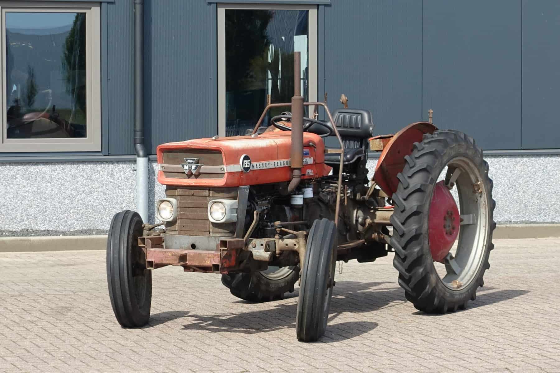 MF135