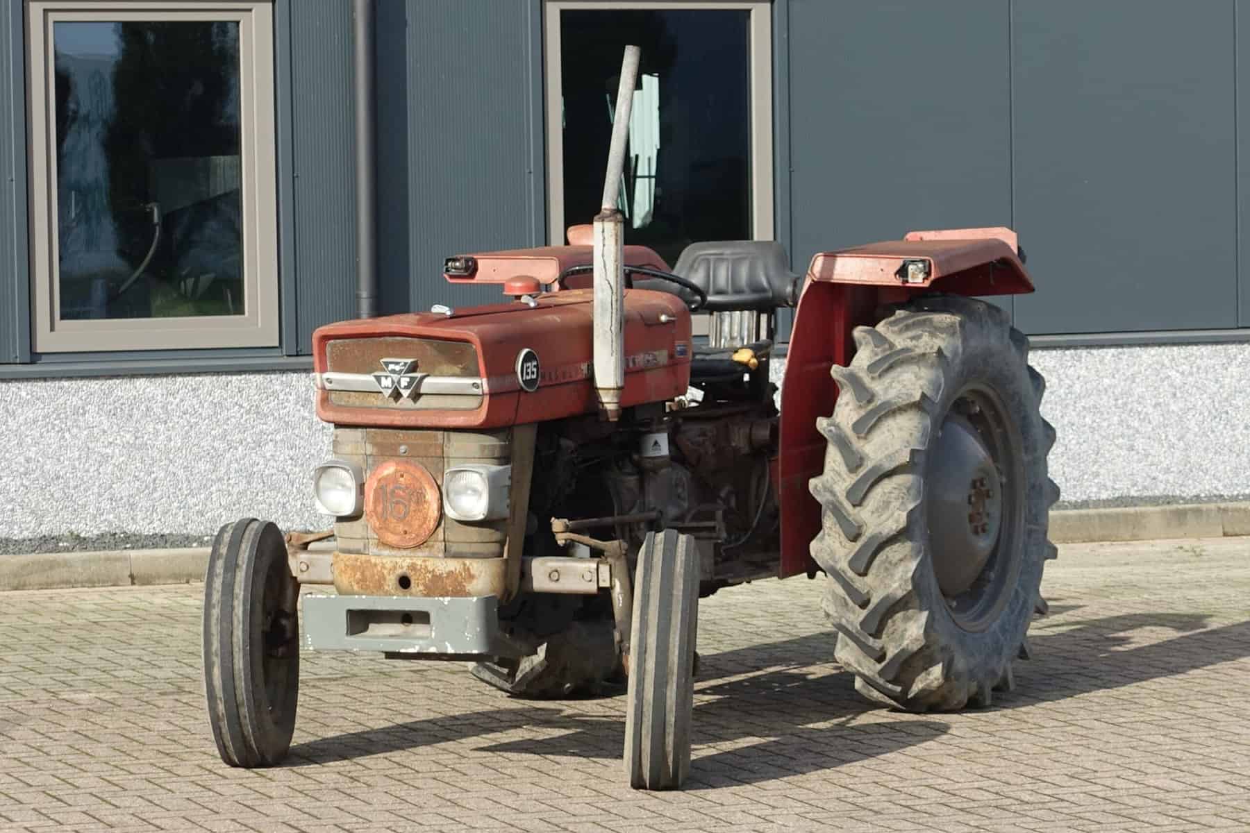 MF135 2wd