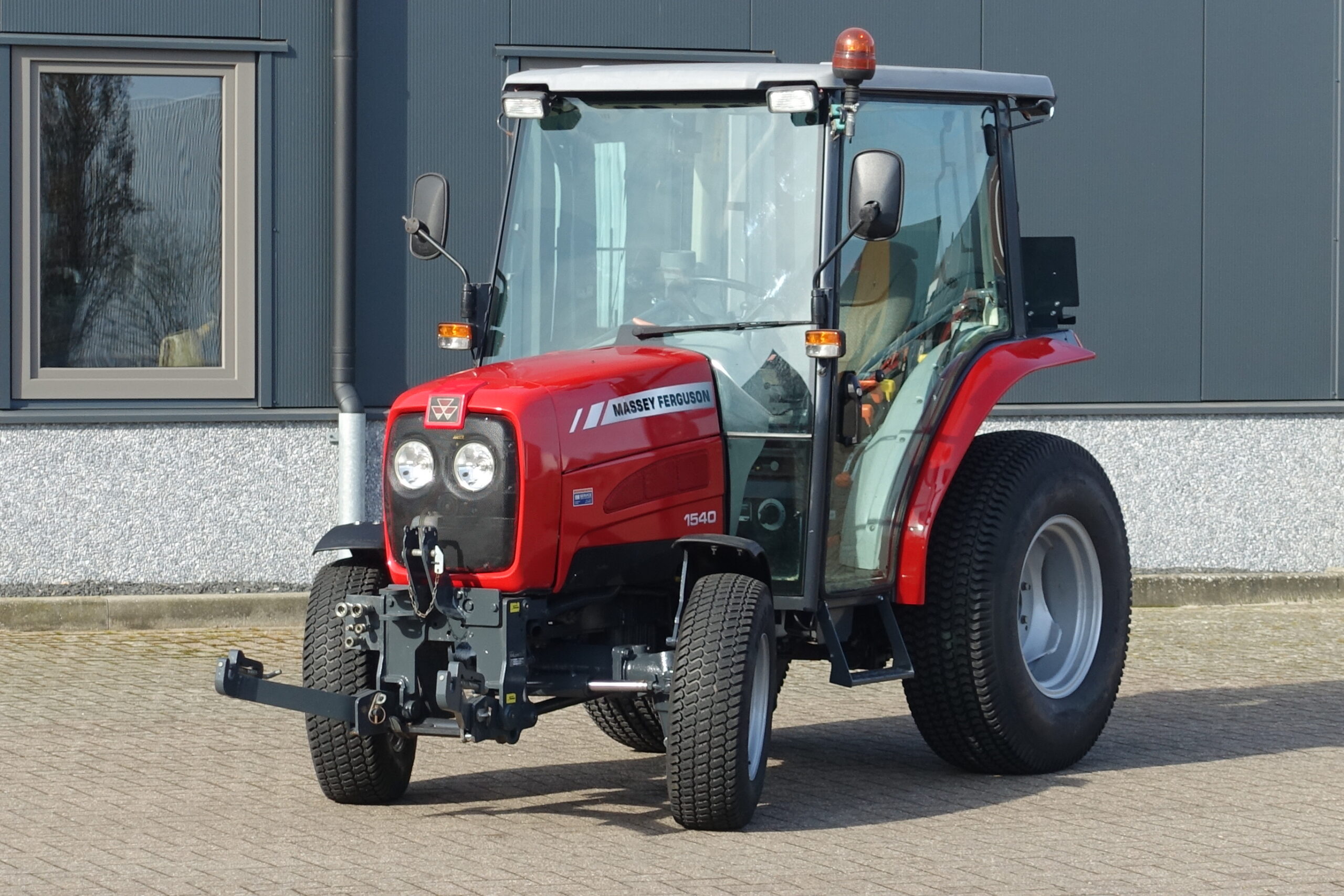MF 1540 4wd HST