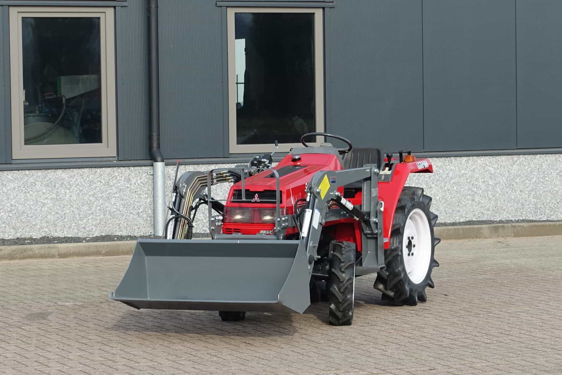Mitsubishi MT16 4wd