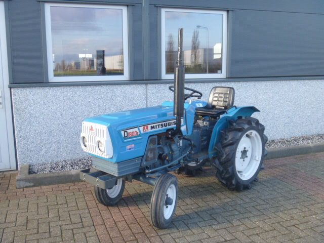 Mitsubishi D1800 2wd