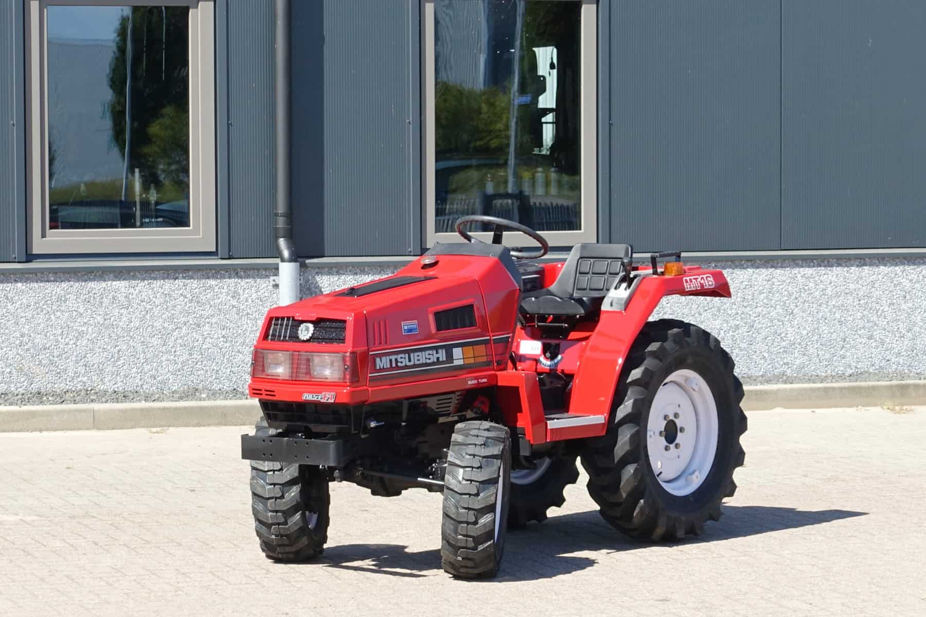 Mitsubishi MT16 4wd
