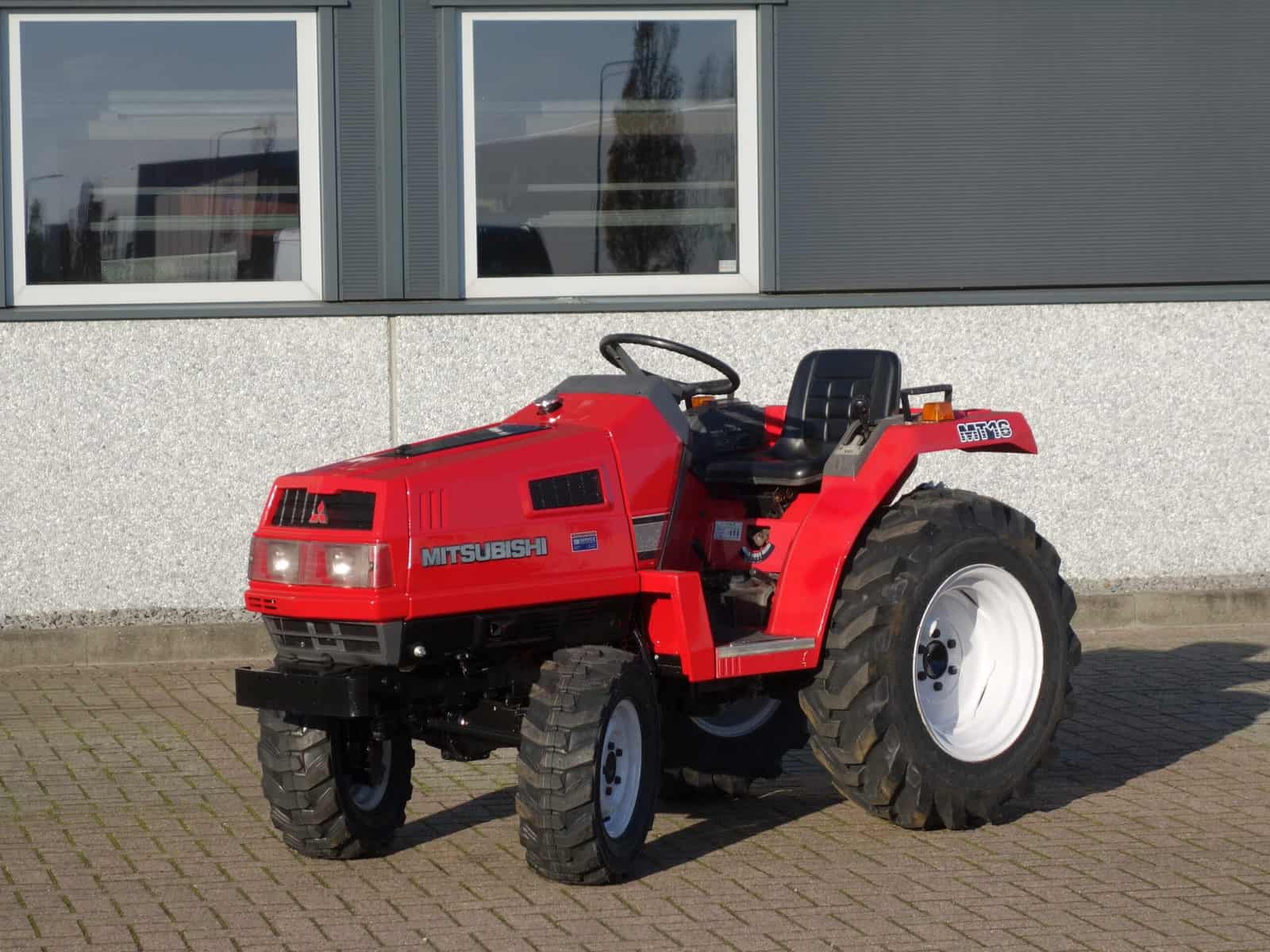 Mitsubishi MT16 4wd