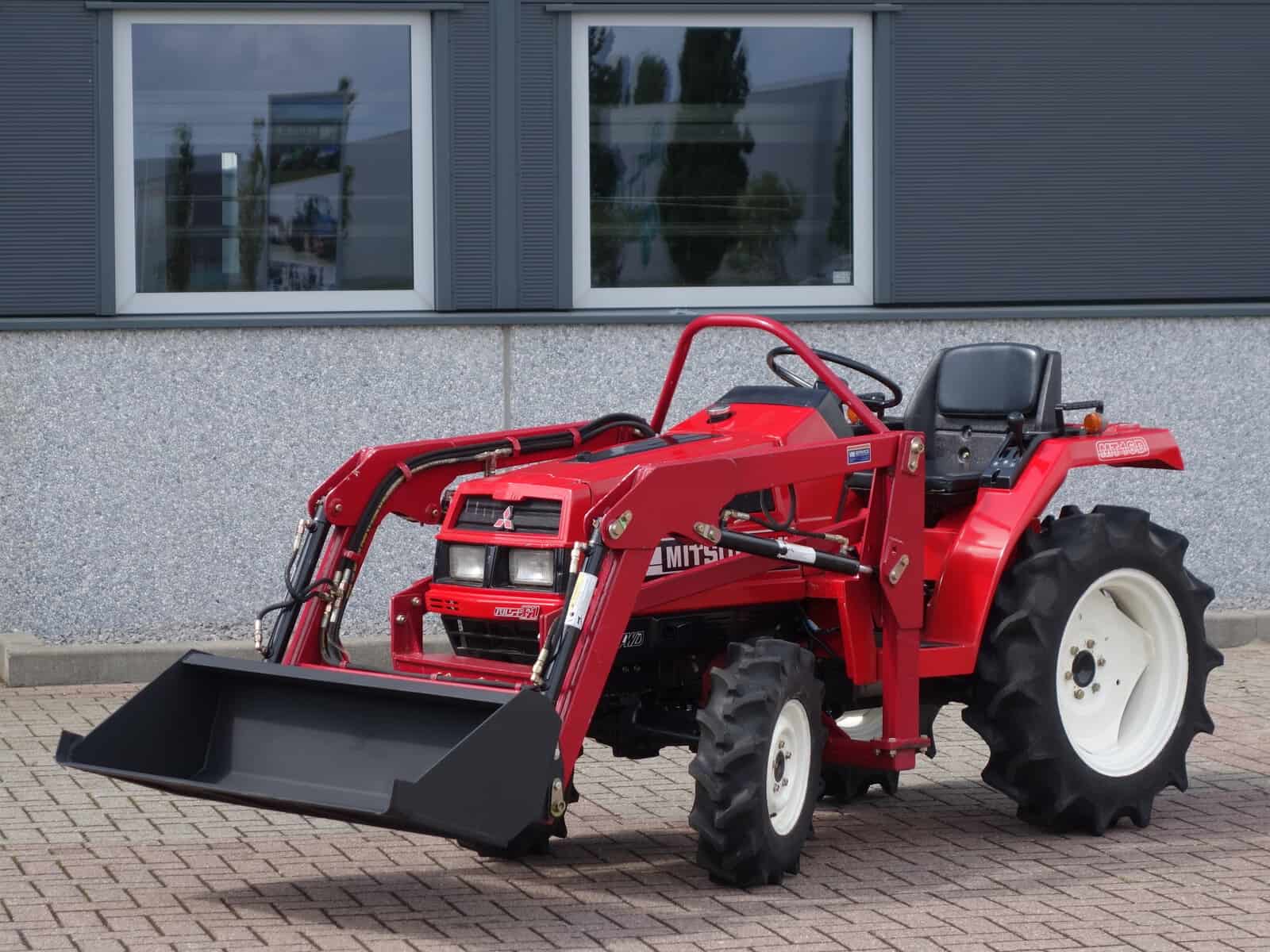 Mitsubishi MT16 4wd