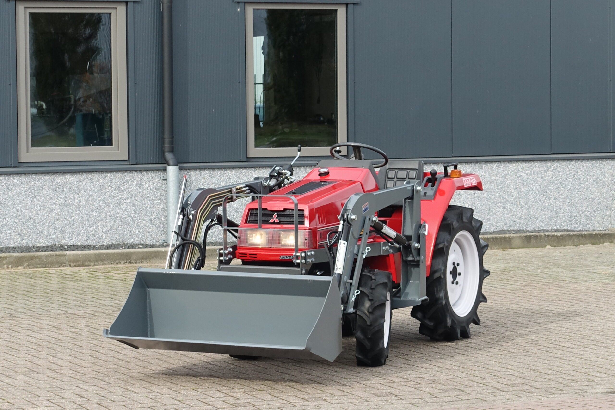 Mitsubishi MT16 4wd