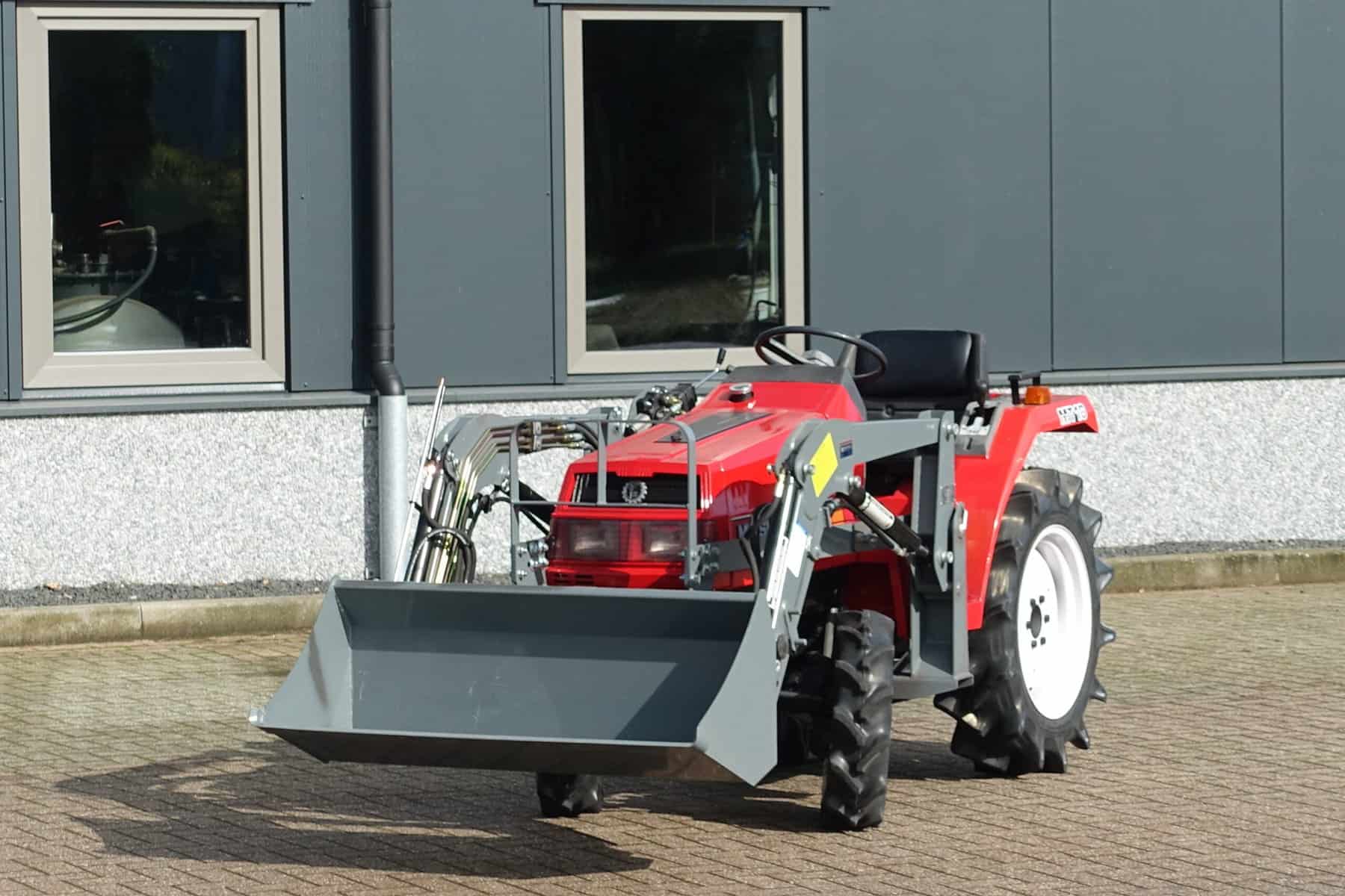 Mitsubishi MT16 4wd