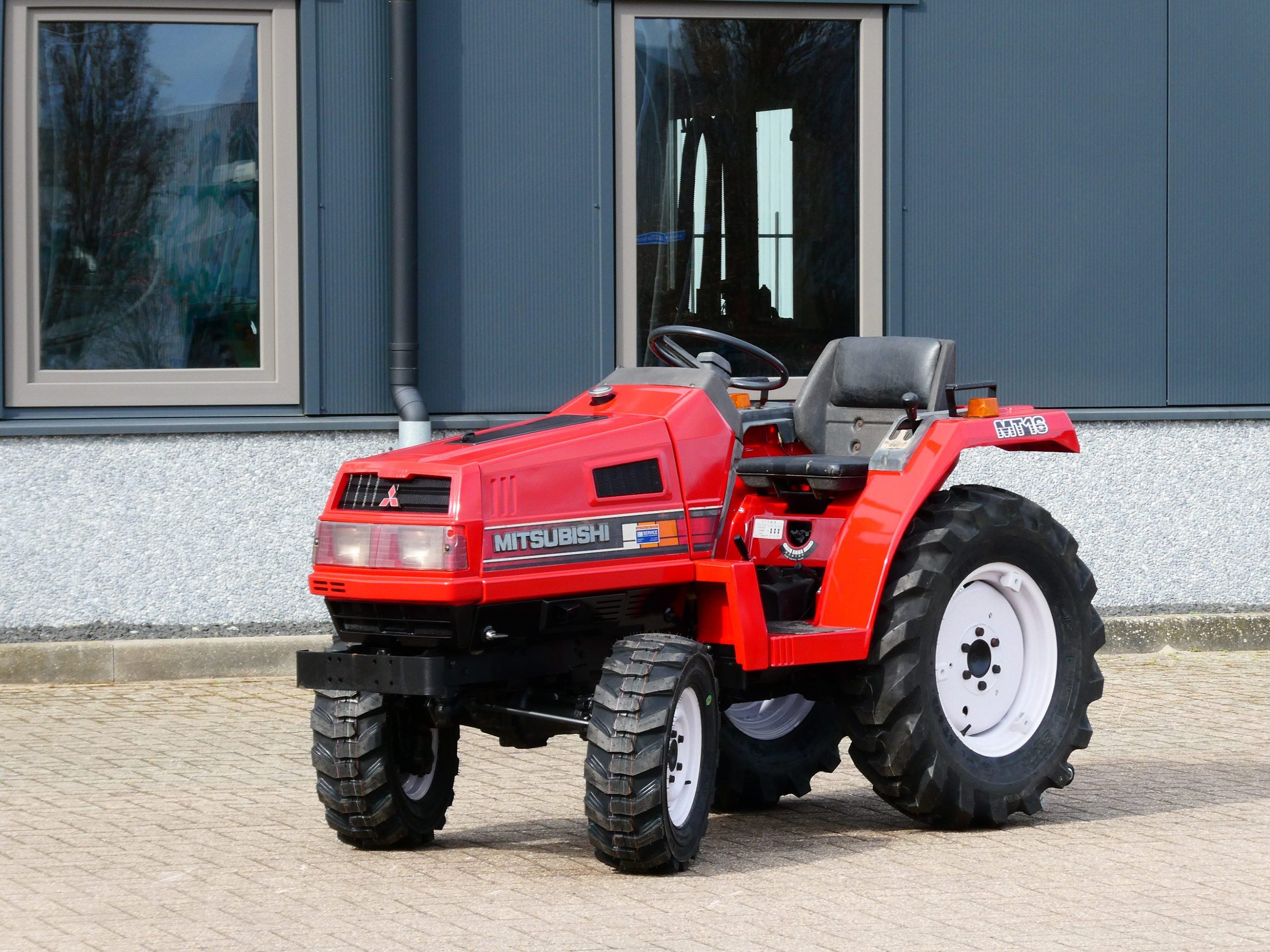 Mitsubishi MT16 4wd