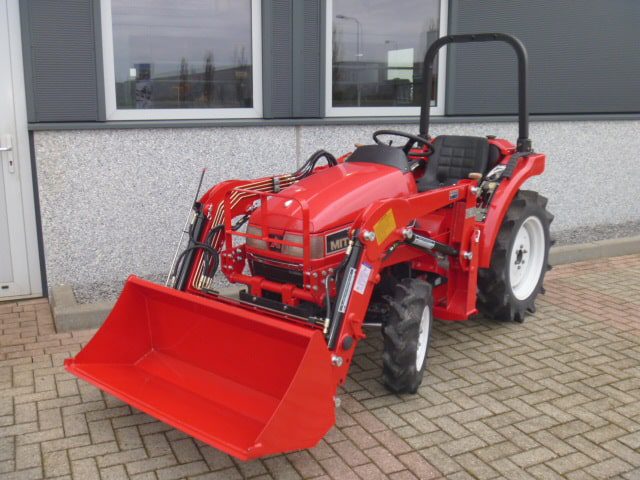 Mitsubishi MT165 4wd