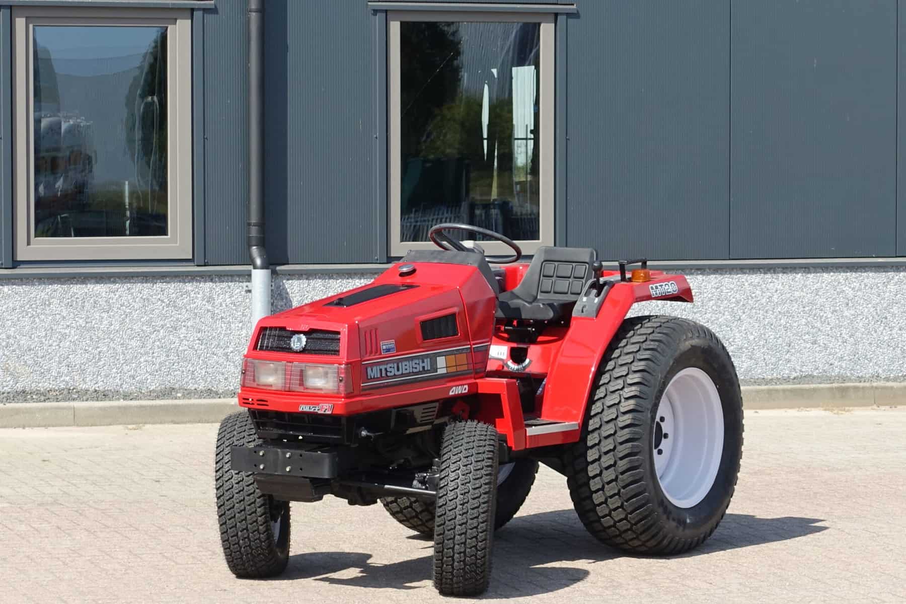 Mitsubishi MT20 4wd