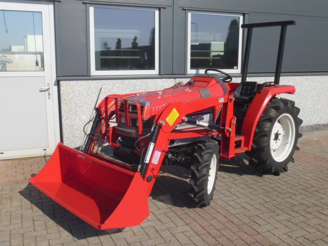 Mitsubishi MT25 4wd