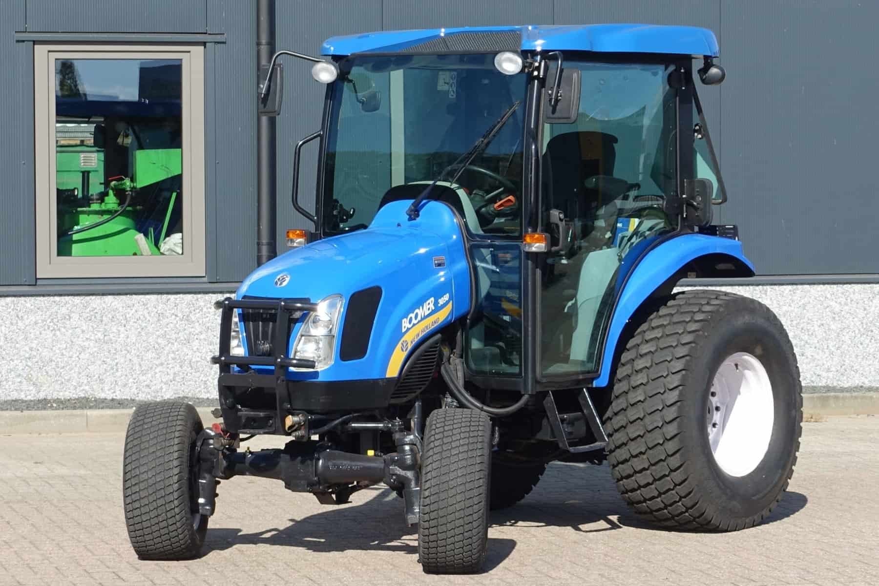 New Holland 3050 4wd CVT