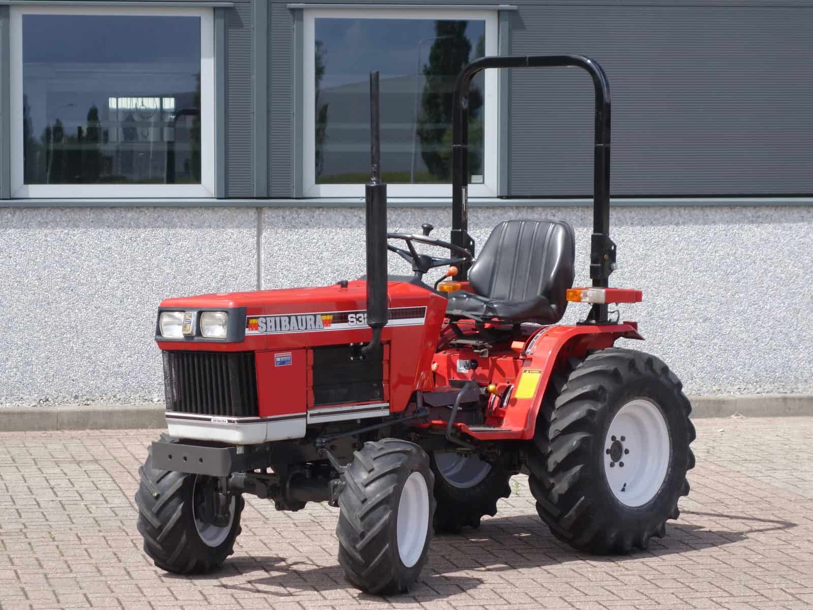 Shibaura S320 4wd