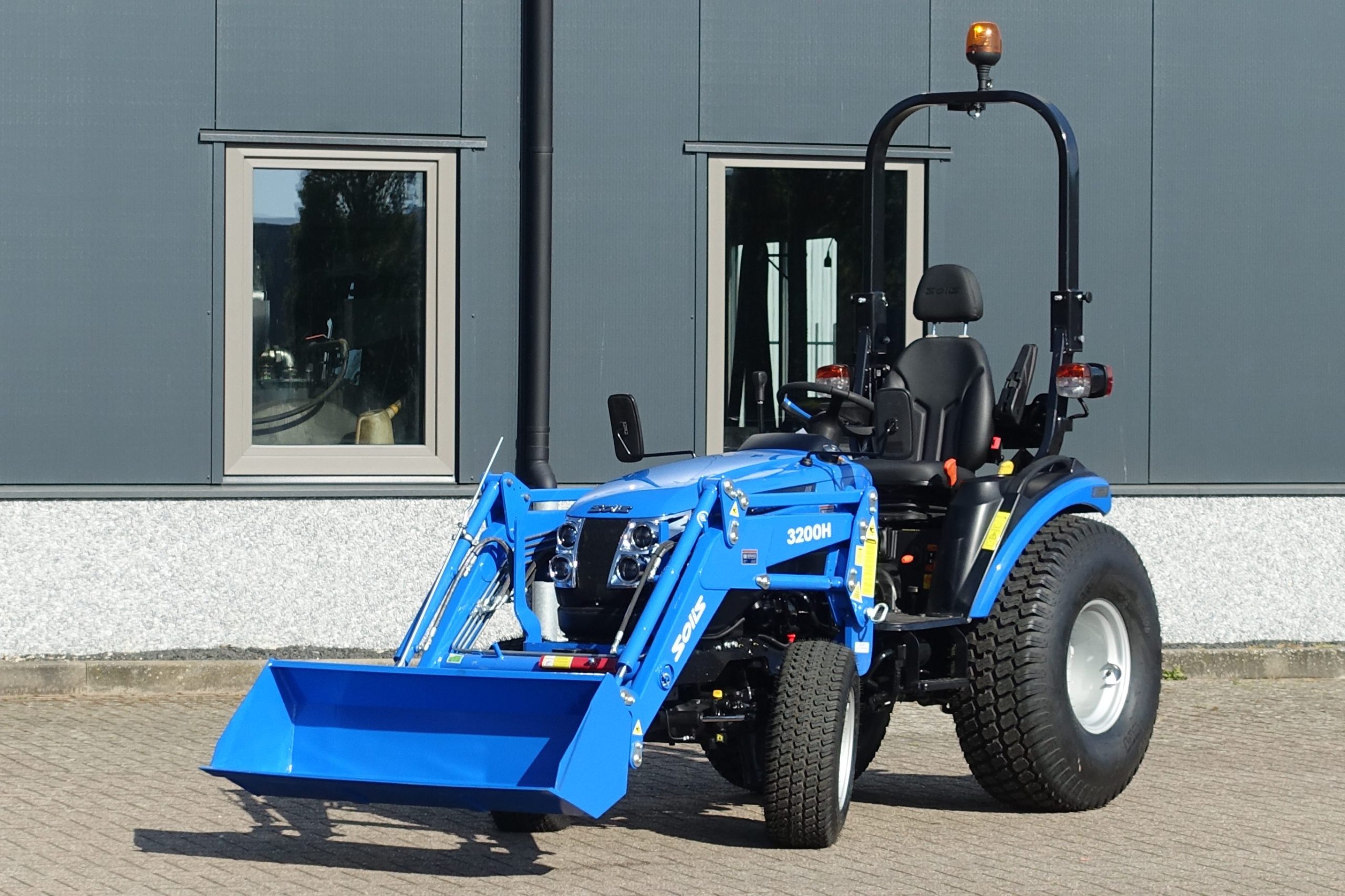 Solis 26 4wd HST
