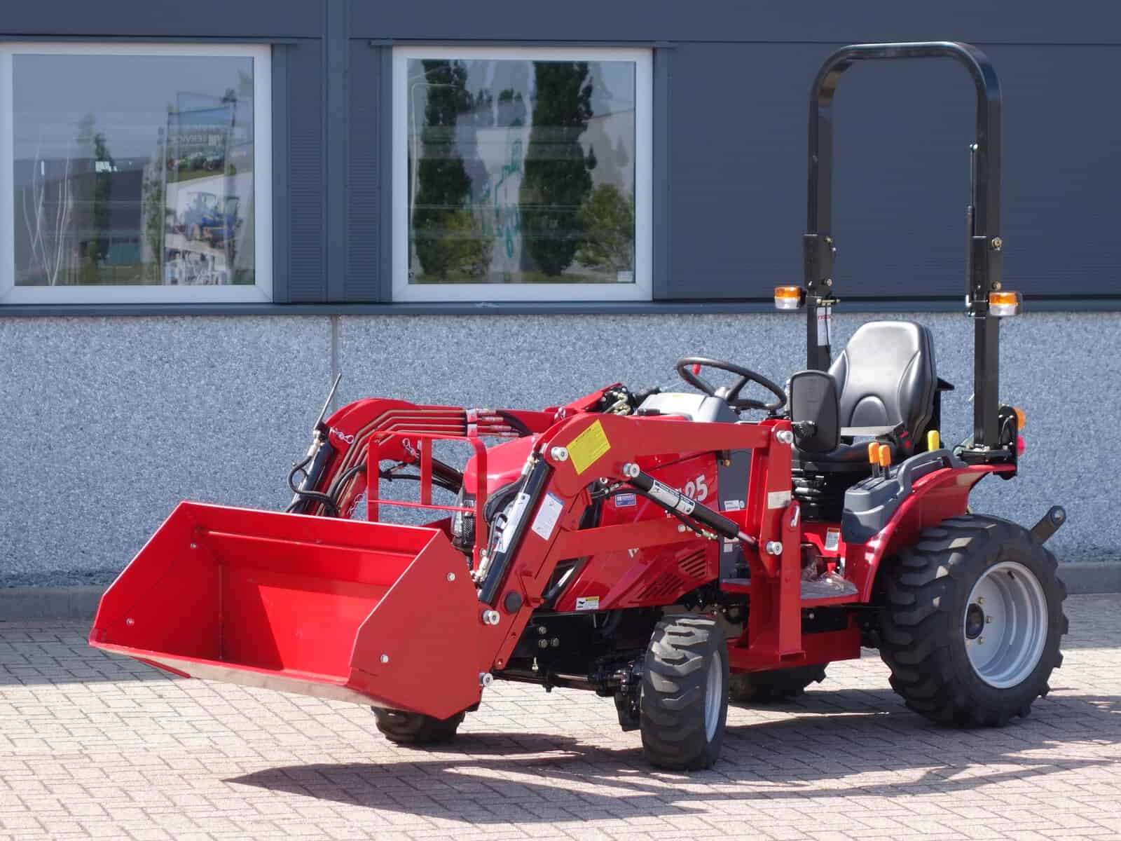 TYM TS25 4wd HST