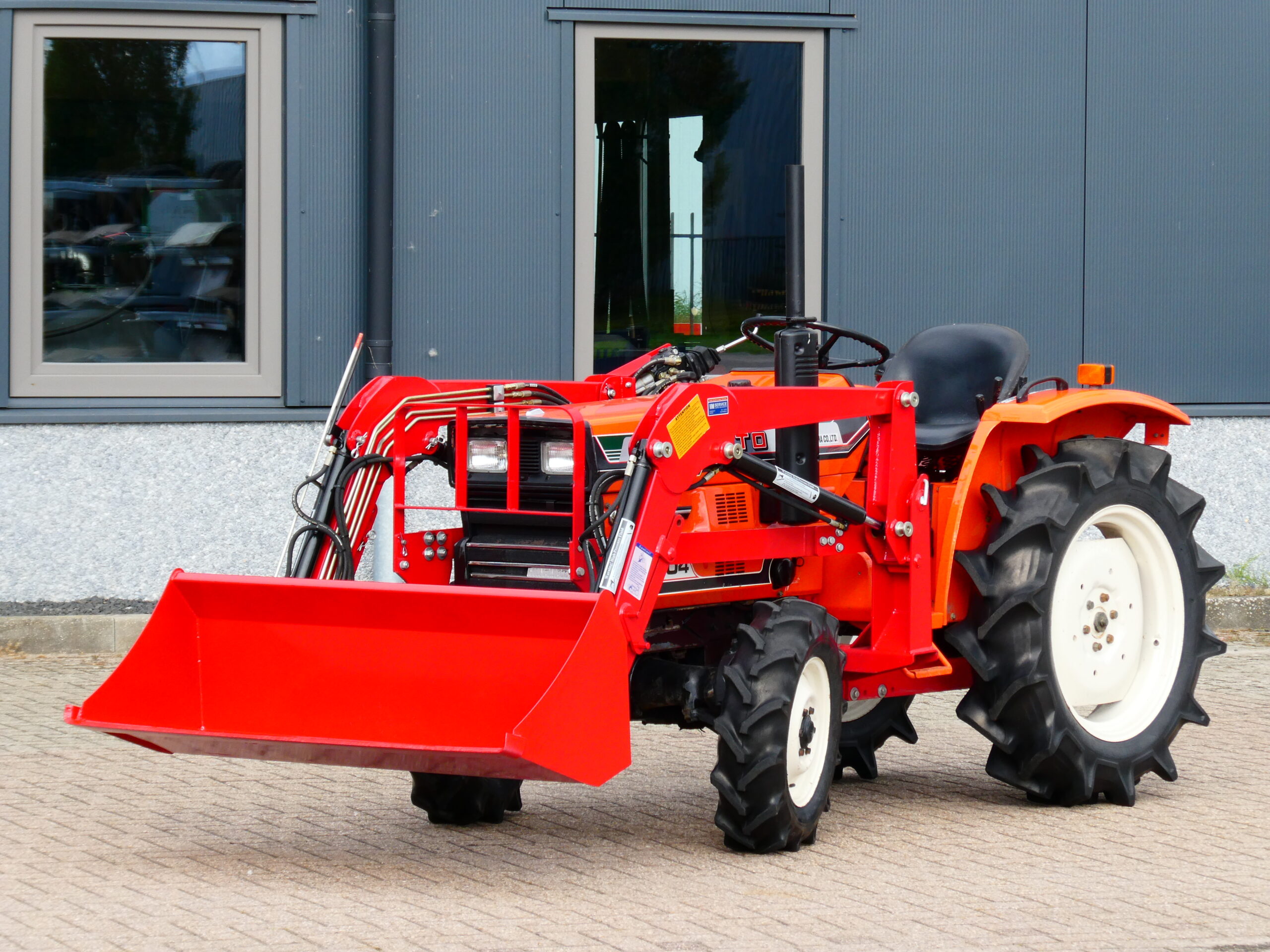 Hinomoto E2304 4wd